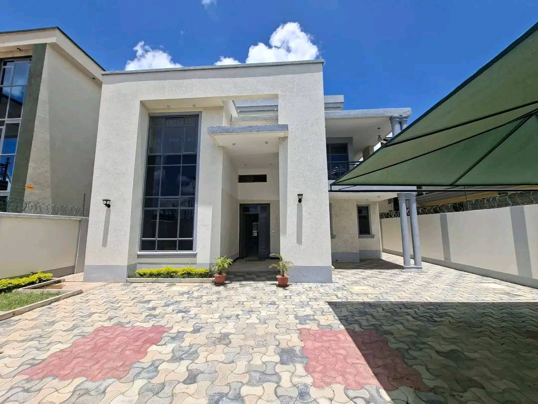 5 Bedroom Townhouse for Rent in Syokimau Near Mombasa Road with DSQ 150K