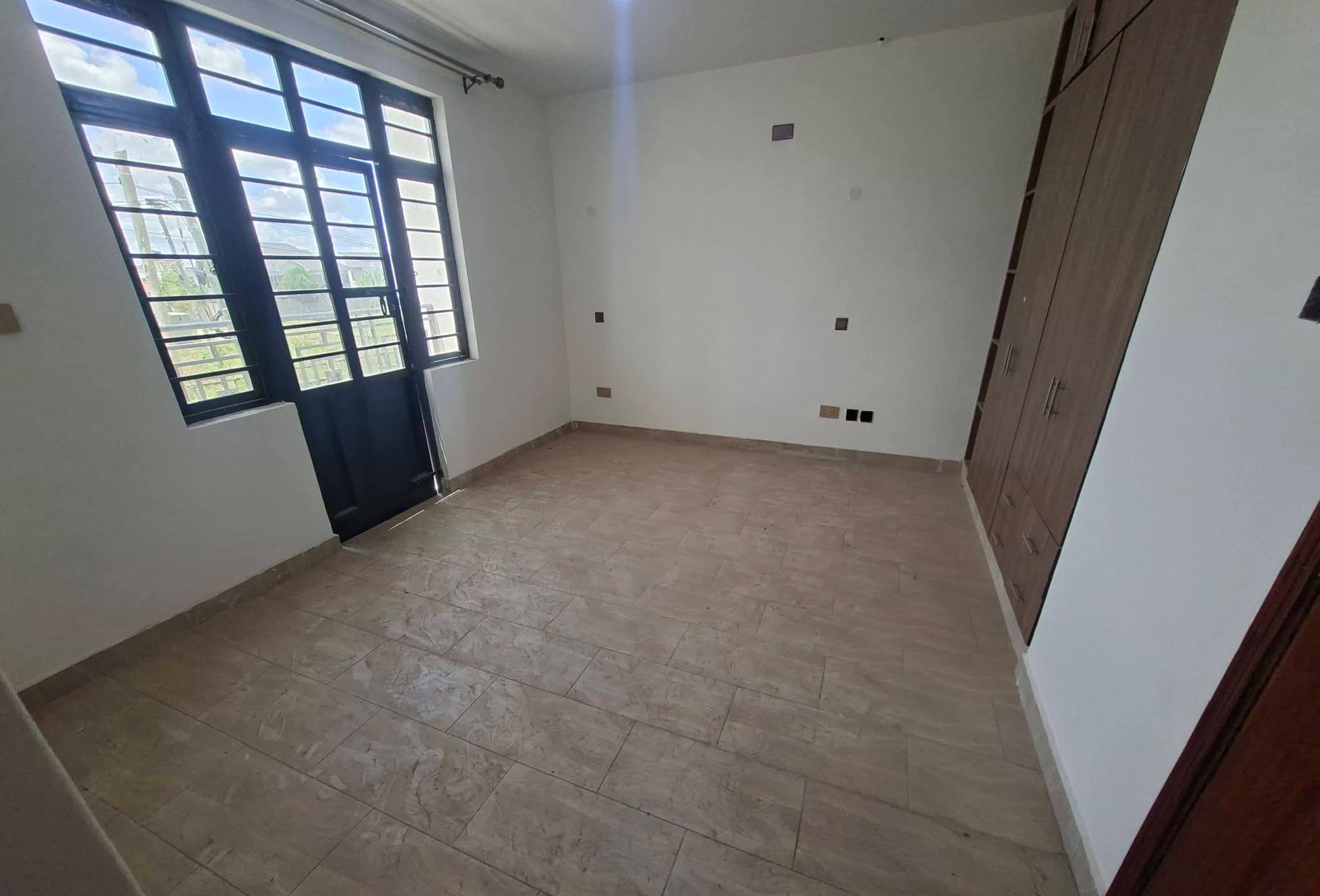 5 Bedroom Townhouse for Rent in Syokimau All En-Suite Near Mombasa Road 80K