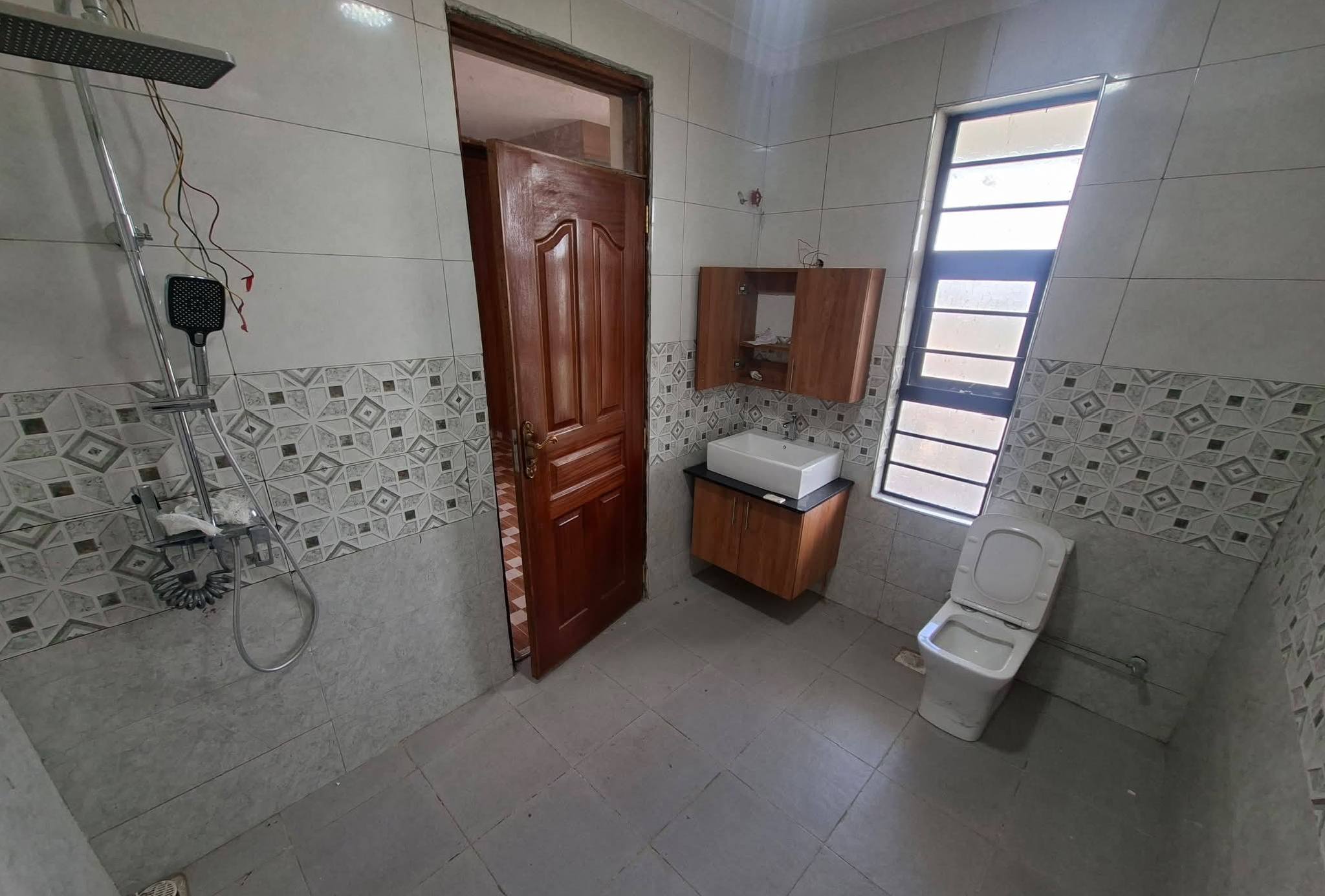 5 Bedroom Townhouse for Rent in Syokimau All En-Suite Near Mombasa Road 80K