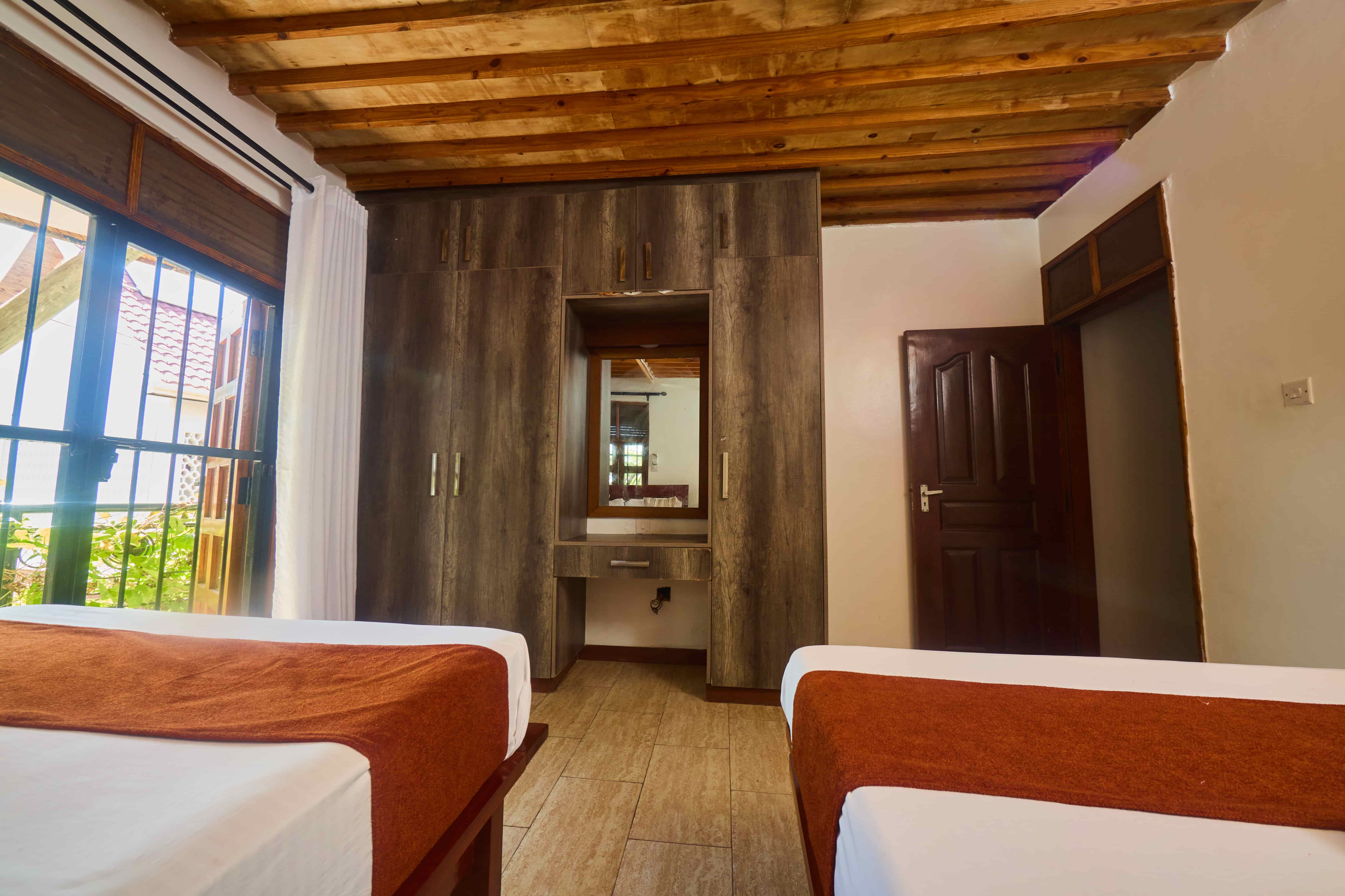2 Bedroom BnB Apartment in Diani with Pool Seaview AC 12K/Night