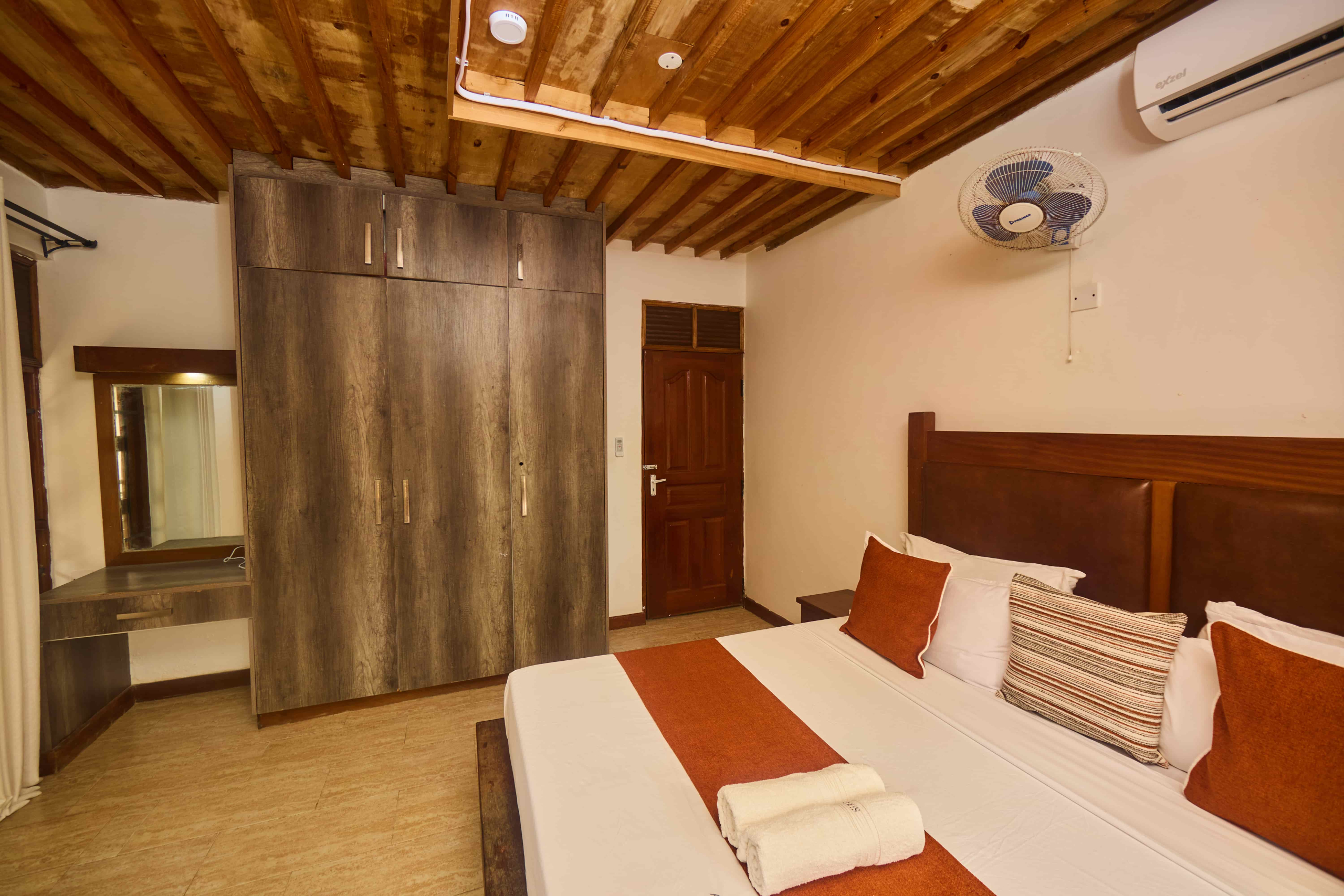 2 Bedroom BnB Apartment in Diani with Pool Seaview AC 12K/Night