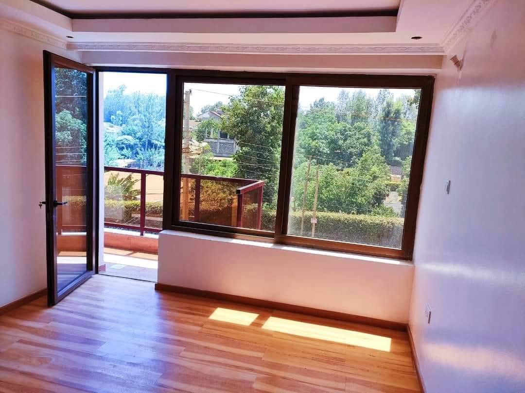 3 Bedroom Duplex for Rent in Thindigua with DSQ Pool Parking 80K