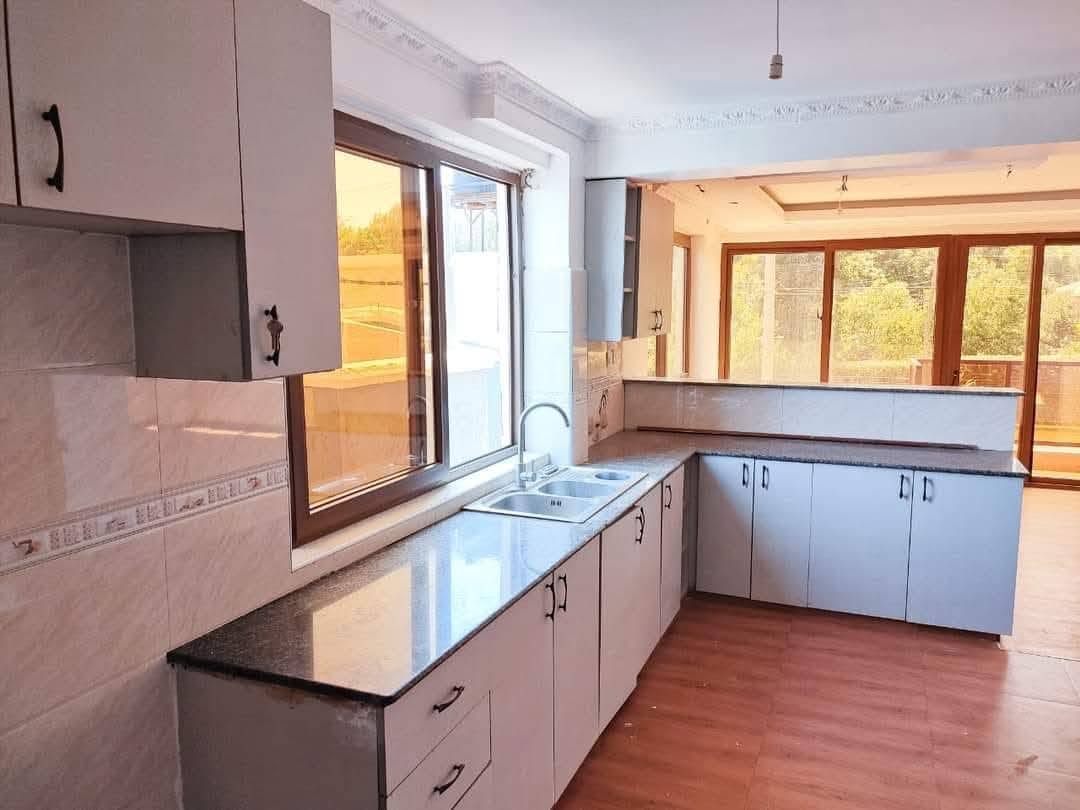 3 Bedroom Duplex for Rent in Thindigua with DSQ Pool Parking 80K